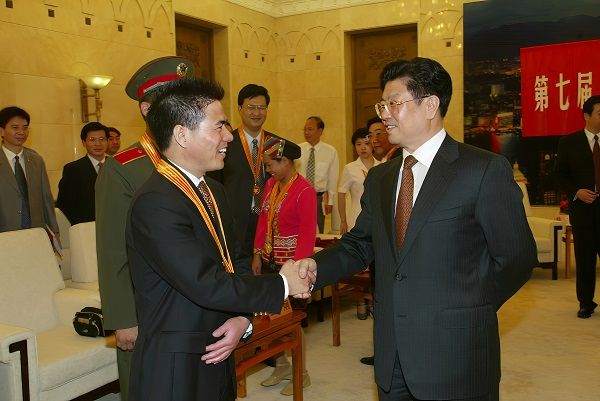 第十七屆中央政治局委員，中華全國總工會原主席王兆國接見蔣錫培