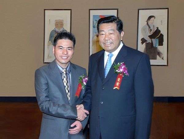 第十七屆中央政治局常委，第十一屆全國政協(xié)主席賈慶林接見蔣錫培